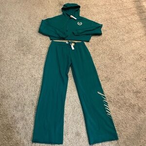 PINK cropped hoodie and wide leg sweats sweat set green size xs